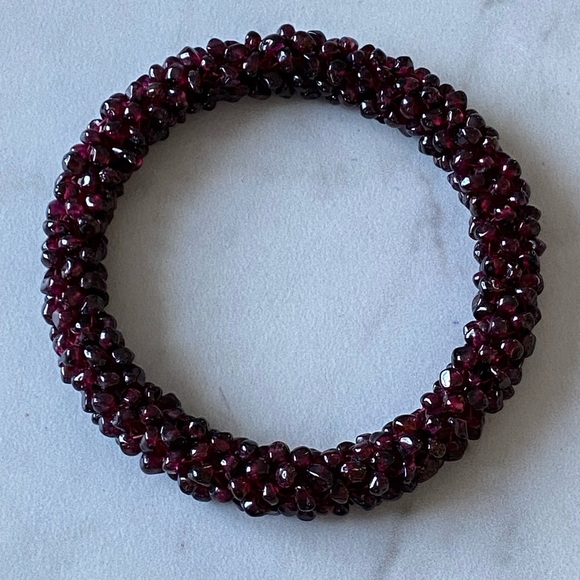 Vintage 1970s Garnet bead continuous bangle bracelet 7” - Picture 3 of 7